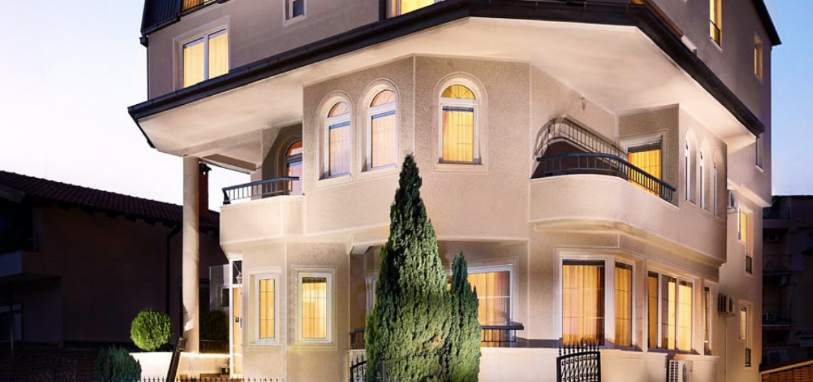 deloven objekt na vodno