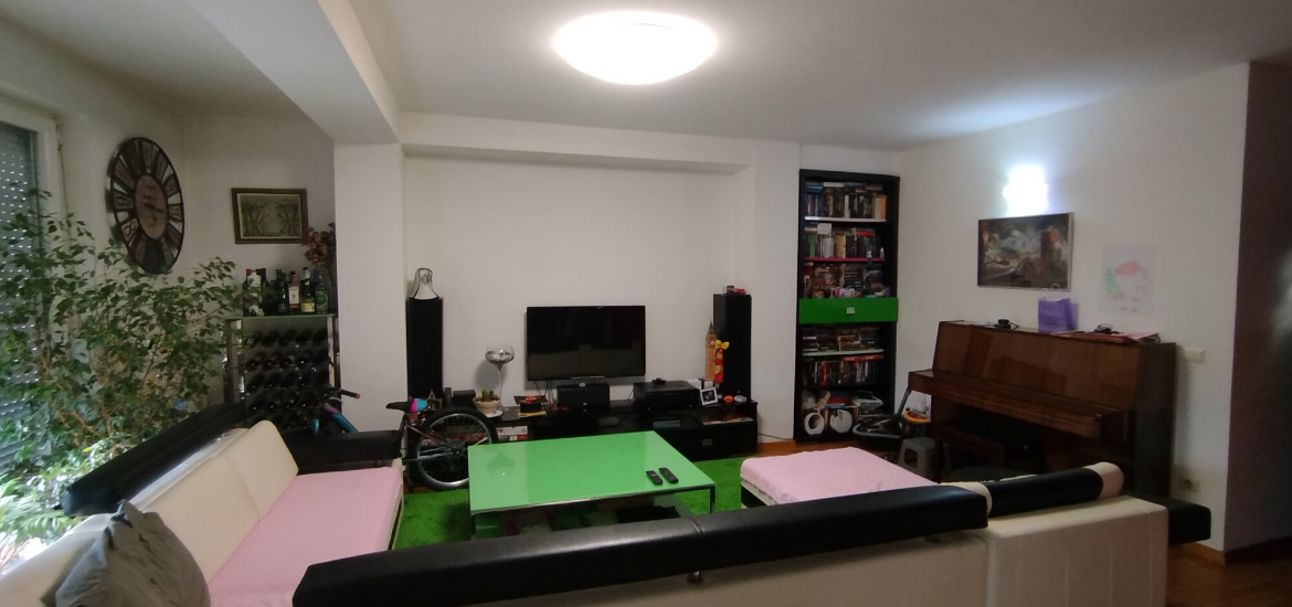 стан за продажба во центар