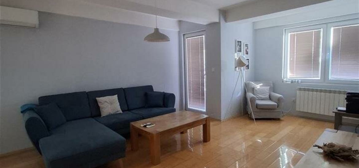 Стан за изнајмување во Центар 