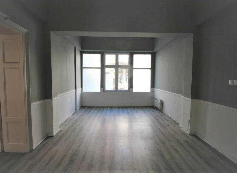 деловен простор во строг центар