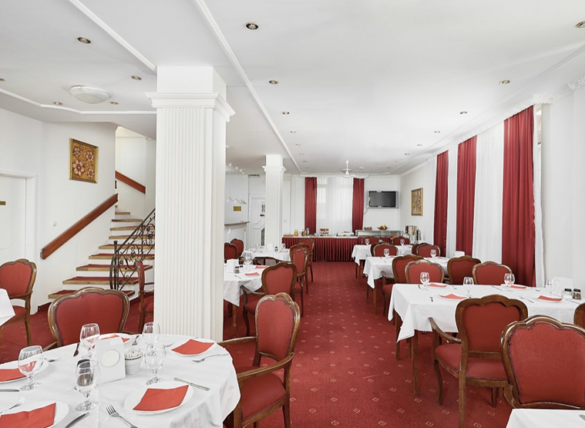 деловен објект за повеќе намени