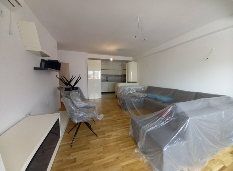 Стан во Дебар Маало