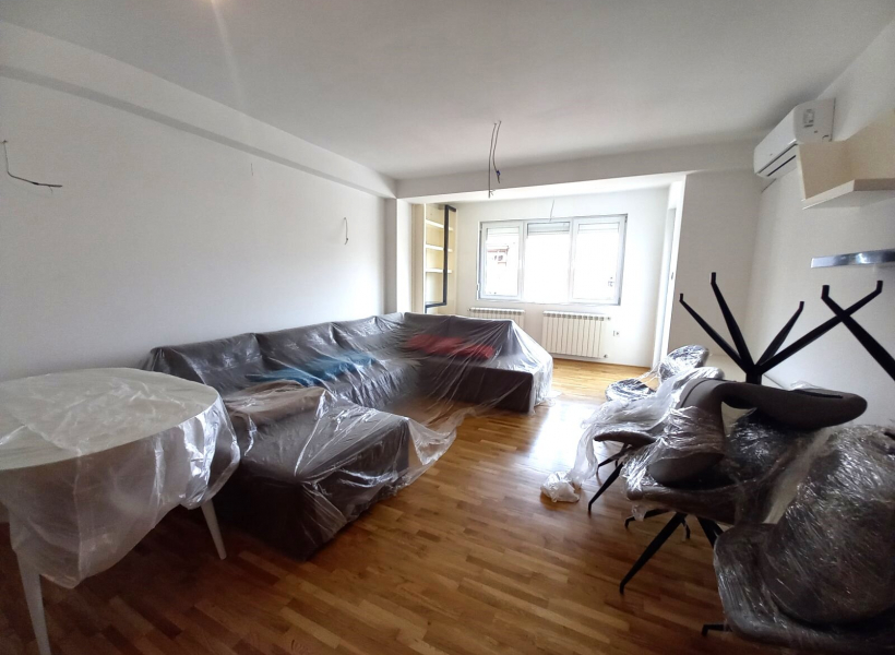 Стан за продажба 