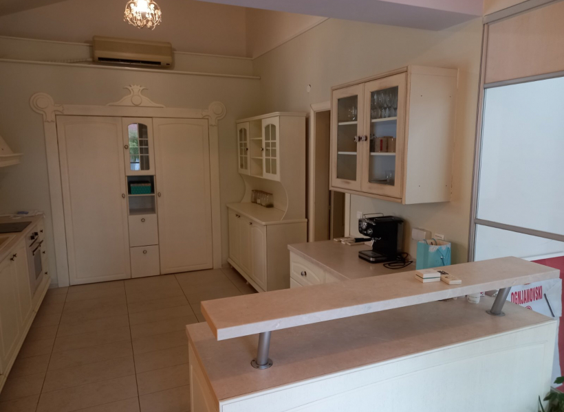 Се продава куќа во Бардовци 