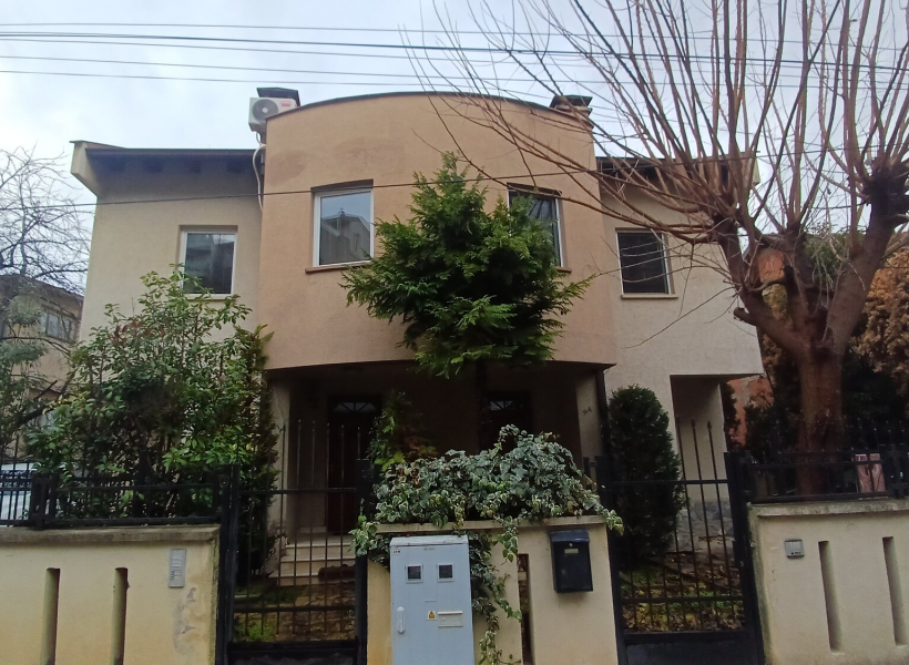 куќа во Црниче