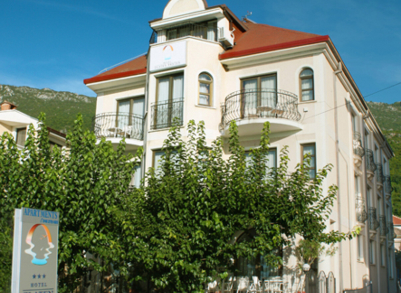 hotel vo Peshtani