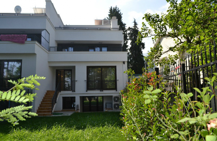 куќи на водно